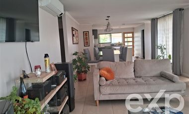 Casa en Venta en Dos Oriente 286 , Huertos Familiares . Til Til Región Metropolitana