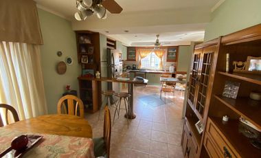 Casa en venta - 3 Dormitorios 2 Baños - Cocheras - 425Mts2 - Villa del Plata, Florencio Varela