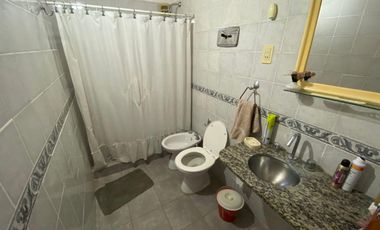 Casa en venta - 3 Dormitorios 2 Baños - Cocheras - 425Mts2 - Villa del Plata, Florencio Varela