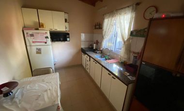 Casa en venta - 3 Dormitorios 2 Baños - Cocheras - 425Mts2 - Villa del Plata, Florencio Varela