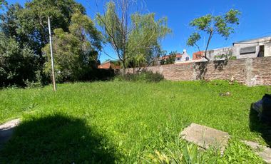 Casa en Venta de 3 dormitorios. Patio con parrilla y parque verde. Villa Fox, Zárate