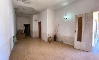 Casa en Venta de 3 dormitorios. Patio con parrilla y parque verde. Villa Fox, Zárate