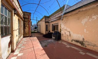 Casa en Venta de 3 dormitorios. Patio con parrilla y parque verde. Villa Fox, Zárate