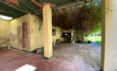 Casa en Venta de 3 dormitorios. Patio con parrilla y parque verde. Villa Fox, Zárate