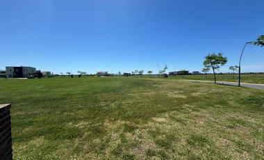 Lote en Venta - Puertos del Lago, Barrio Amarras