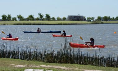 Lote en Venta - Puertos del Lago, Barrio Amarras