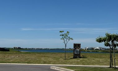 Lote en Venta - Puertos del Lago, Barrio Amarras