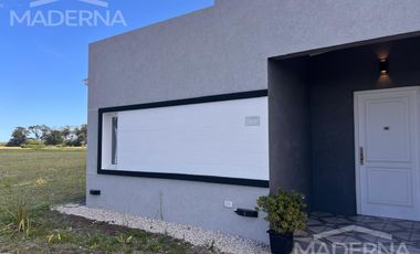 Casa en  Barrio El Cardon Links Miramar