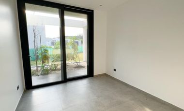 VENTA CASA  DE 4 DORMITORIOS BARRIO CERRADO ALTOS DE CAMPO GRANDE