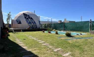 Venta casa tipo domo monoambiente con Pileta en Capitán Bermúdez