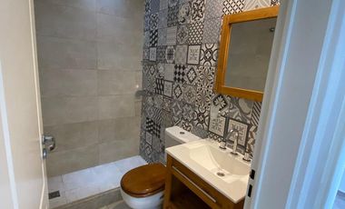 PH en Lanús Este 2 ambientes y medio.