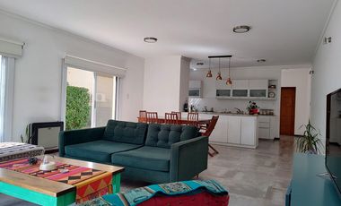 Casa 3 dormitorios en venta Gonnet