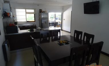 Casa en venta - 3 Dormitorios 4 Baños - Cochera - 1.000Mts2 - San Vicente