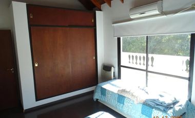 Casa en venta - 3 Dormitorios 4 Baños - Cochera - 1.000Mts2 - San Vicente