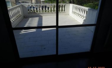 Casa en venta - 3 Dormitorios 4 Baños - Cochera - 1.000Mts2 - San Vicente