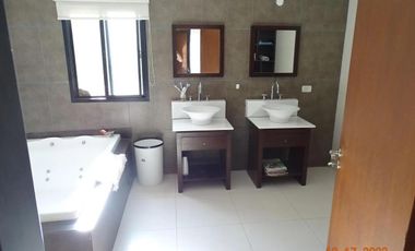 Casa en venta - 3 Dormitorios 4 Baños - Cochera - 1.000Mts2 - San Vicente