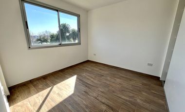 Departamento en Venta 2 amb  Toilette  COCHERA INCLUIDA  Balcon  Parrilla TIGRE