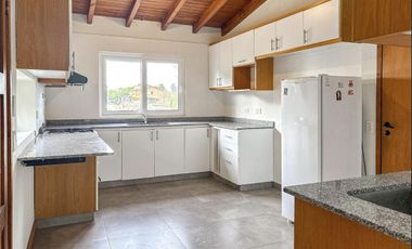 Muy linda casa en Santa Clara - Real Oportunidad