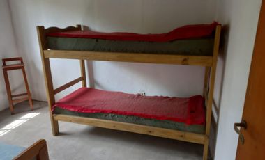 Casa en venta - 5 Dormitorios 2 Baños - 402Mts2 - San Eduardo del Mar