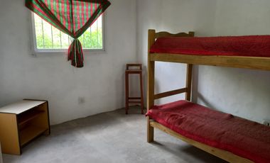 Casa en venta - 5 Dormitorios 2 Baños - 402Mts2 - San Eduardo del Mar