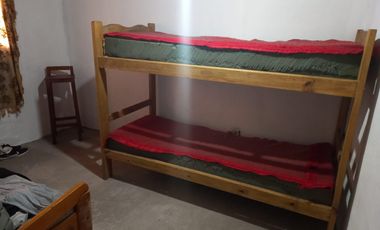 Casa en venta - 5 Dormitorios 2 Baños - 402Mts2 - San Eduardo del Mar