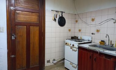 Casa en venta - 5 Dormitorios 2 Baños - 402Mts2 - San Eduardo del Mar