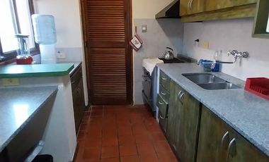 Casa 2 Plantas, 3 Ambientes C/ Pileta, Jardín, Quincho y Cocheras - Bernal