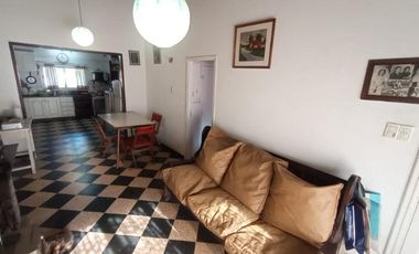 Casa en venta - 2 Dormitorios 1 Baño - 333mts2 - Mar del Plata