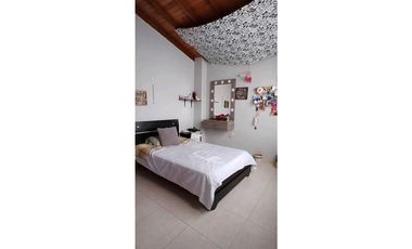 En venta casa amplia en guayabal