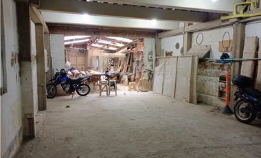 En venta Local - Bodega  Sabaneta - cerca al parque