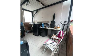 En venta CASA barrio la América - 3 niveles