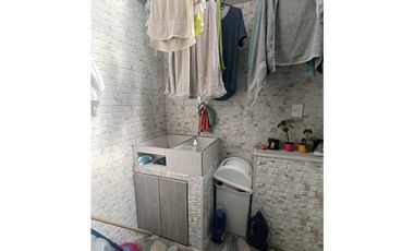 En venta Casa de 3 pisos - Barrio Santafé