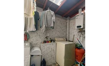 En venta Casa de 3 pisos - Barrio Santafé