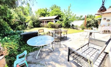 ESTUPENDA CASA Y TOTALMENTE SOLIDA