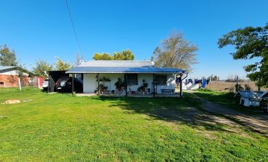 VENTA DE PARCELA DE 10945MT2  120MT2 CONSTRUIDOS,  PARRAL