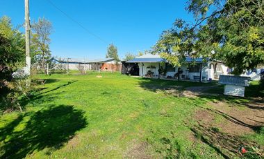 VENTA DE PARCELA DE 10945MT2  120MT2 CONSTRUIDOS,  PARRAL