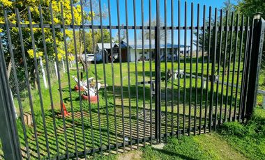 VENTA DE PARCELA DE 10945MT2  120MT2 CONSTRUIDOS,  PARRAL