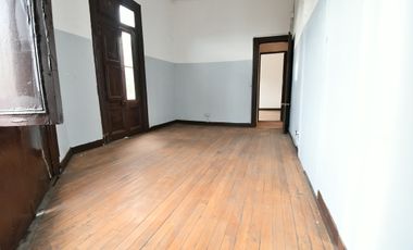 ARRIENDO AMPLIO DEPTO 3D 2B SALA 130 MTS ROSAS METRO CUMMING