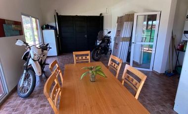 Casa en alquiler - 3 Dormitorios 3 Baños - 330Mts2 -  La Plata