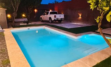 Casa en venta - 3 Dormitorios 3 Baños - Mar del Plata