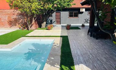 Casa en venta - 3 Dormitorios 3 Baños - Mar del Plata