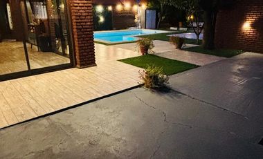 Casa en venta - 3 Dormitorios 3 Baños - Mar del Plata