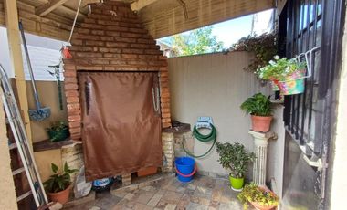 Casa PH Duplex 2 Ambientes con Cochera en Quilmes - Gelly Oben  225