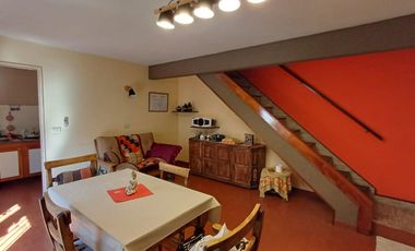 Casa PH Duplex 2 Ambientes con Cochera en Quilmes - Gelly Oben  225