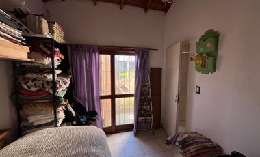 Casa en venta - 4 Dormitorios 2 Baños - 182mts2 - Villa Gesell