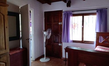 Casa en venta - 4 Dormitorios 2 Baños - 182mts2 - Villa Gesell