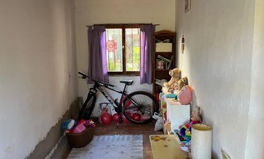 Casa en venta - 4 Dormitorios 2 Baños - 182mts2 - Villa Gesell