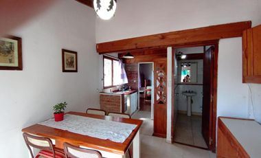 Casa en venta - 4 Dormitorios 2 Baños - 182mts2 - Villa Gesell