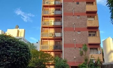 Departamento en venta - 3 Dormitorios 3 Baños - 137mts2 - Quilmes