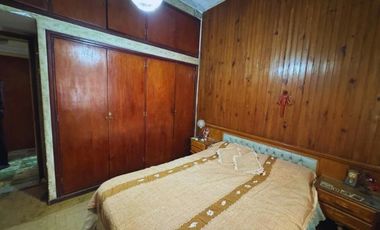 Casa Multifamiliar en venta - 3 Casas - El Palomar